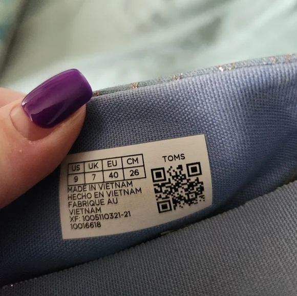 TOMS slip on - Picture 3 of 3